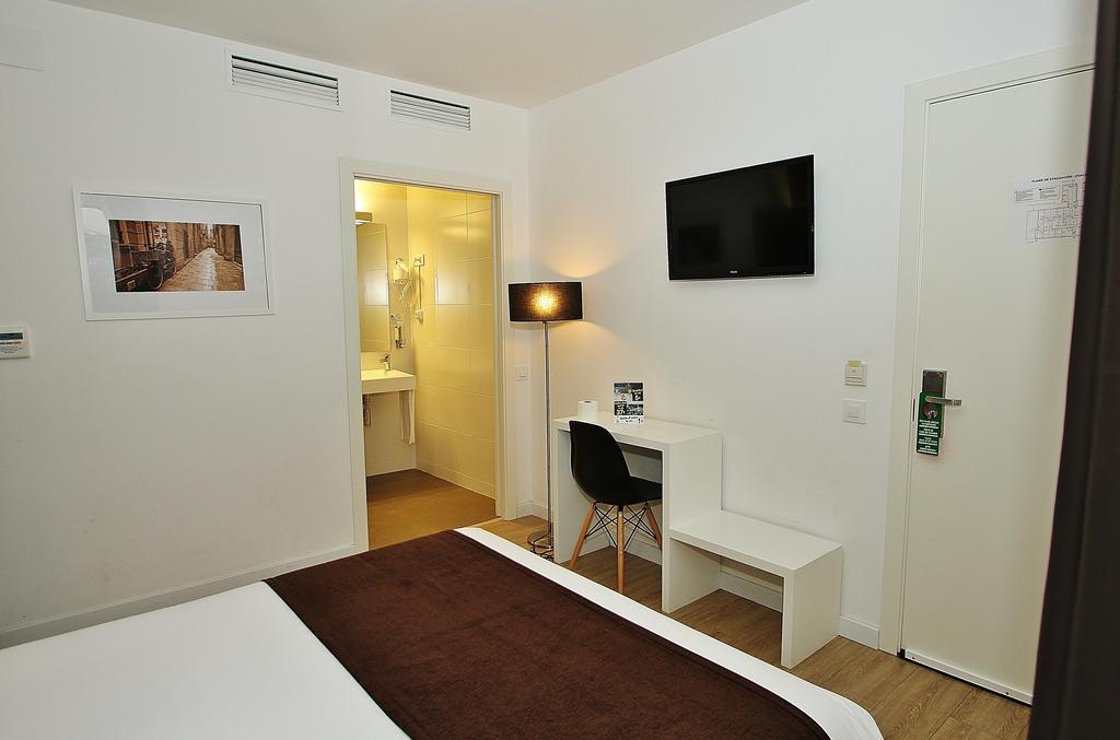 Hotel Bestprice Diagonal Барселона Номер фото
