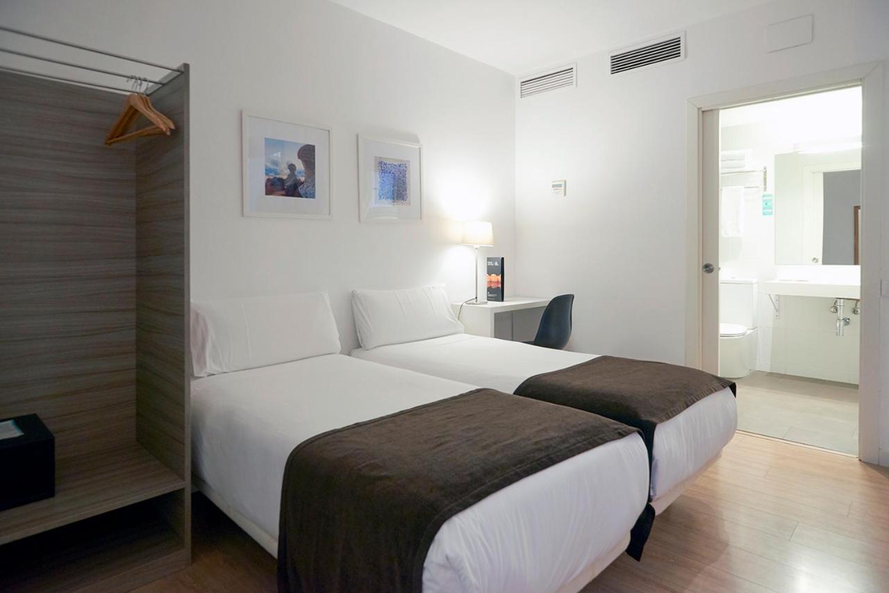 Hotel Bestprice Diagonal Барселона Екстер'єр фото
