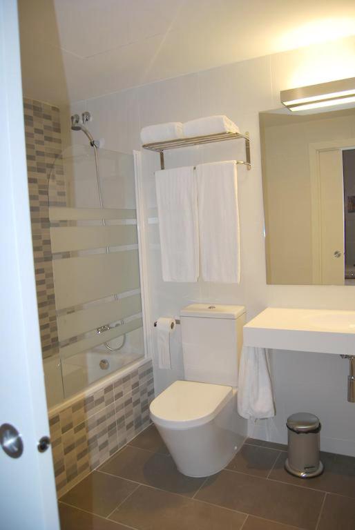 Hotel Bestprice Diagonal Барселона Екстер'єр фото
