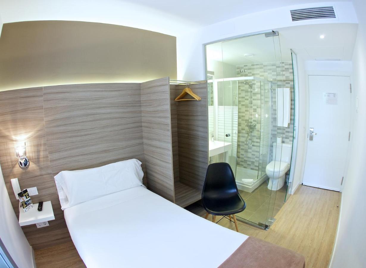 Hotel Bestprice Diagonal Барселона Екстер'єр фото